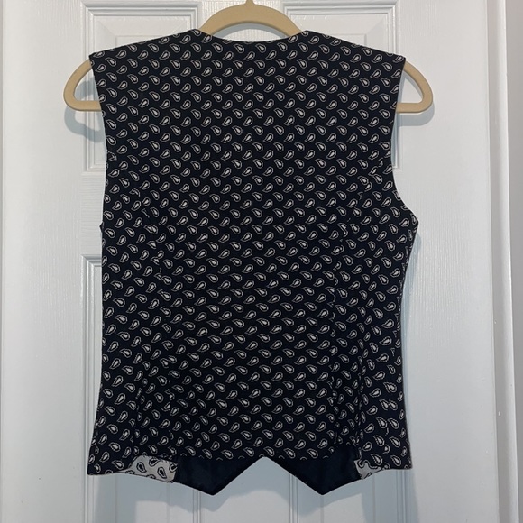 Vintage St. John Collection by Marie Gray, Vest, Size P, Never Worn - Picture 6 of 6